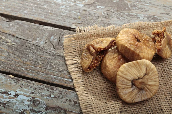 Dried Figs Served Sackcloth Wooden Table — Stock Photo, Image