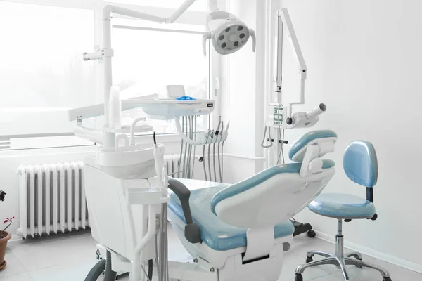 Boş Diş Hekimi Office Steril Ekipmanları Ile Görünümünü Kapat - Stok İmaj