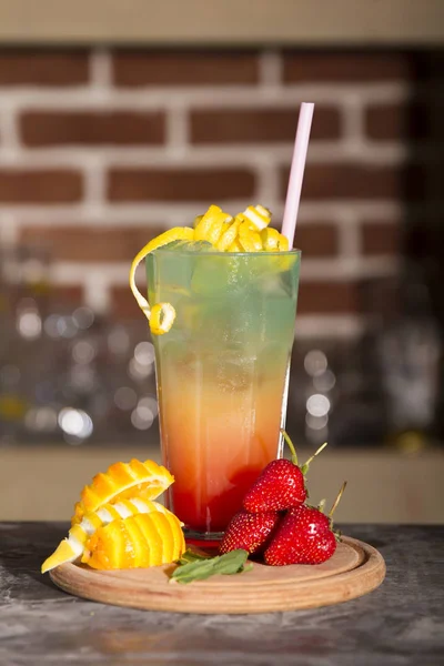 Nahaufnahme Des Erfrischenden Cocktails Glas Der Bar — Stockfoto
