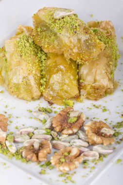 tabakta tatlı türk tatlısı yakın görünümü