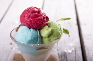 cam tatlı çeşitli dondurma
