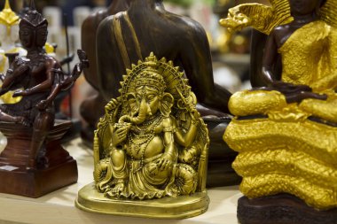 Bangkok, Tayland - 12 Mayıs 2017: Bangkok'ta çeşitli heykeller