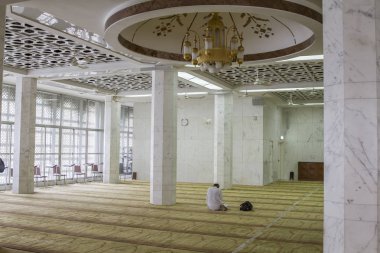 Hong Kong, Çin - 29 Nisan 2017: Kowloon Mescidi ve İslam Merkezi veya Kowloon Camii ve İslam Merkezi hong kong görünümü