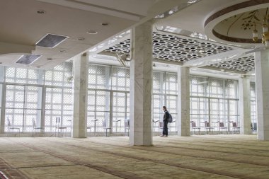 Hong Kong, Çin - 29 Nisan 2017: Kowloon Mescidi ve İslam Merkezi veya Kowloon Camii ve İslam Merkezi hong kong görünümü