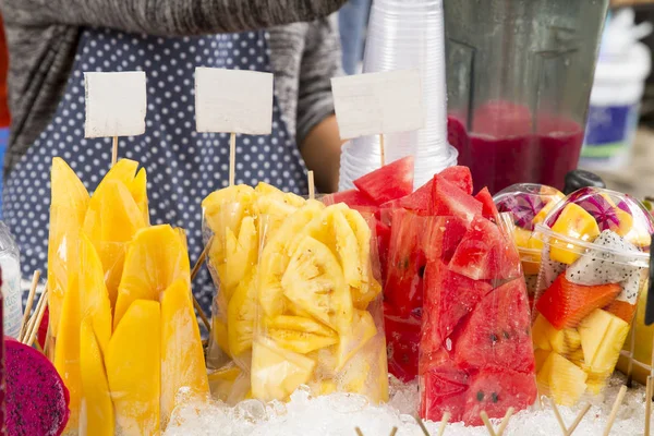 Bangkok Thailand May 2017 Close View Fresh Fruits Slices Street — Stock Photo, Image