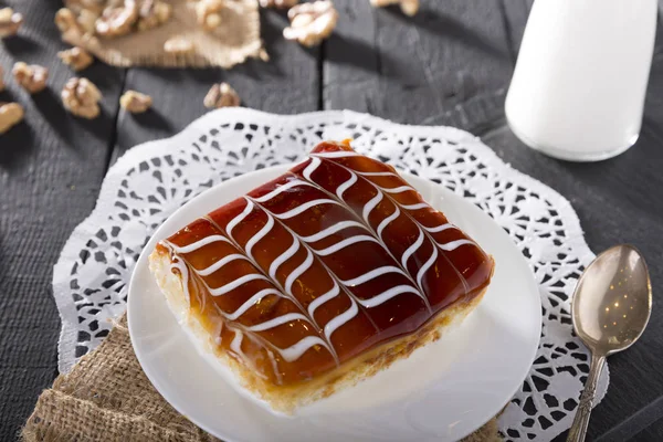 Vista Cerca Deliciosa Pastelería Casera Leche Mesa Madera Torta Trilece Fotos De Stock Sin Royalties Gratis