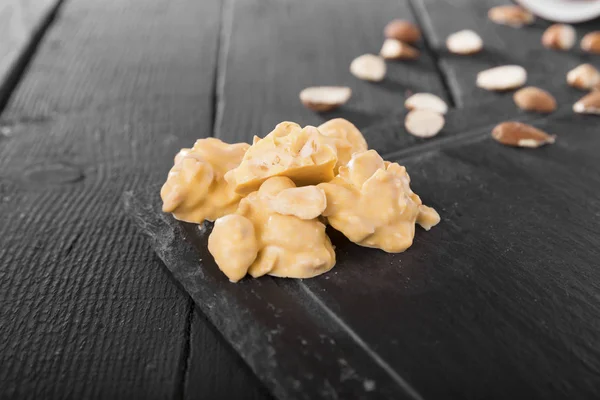 Vue Rapprochée Délicieux Dessert Sucré Aux Amandes Sur Une Table Images De Stock Libres De Droits