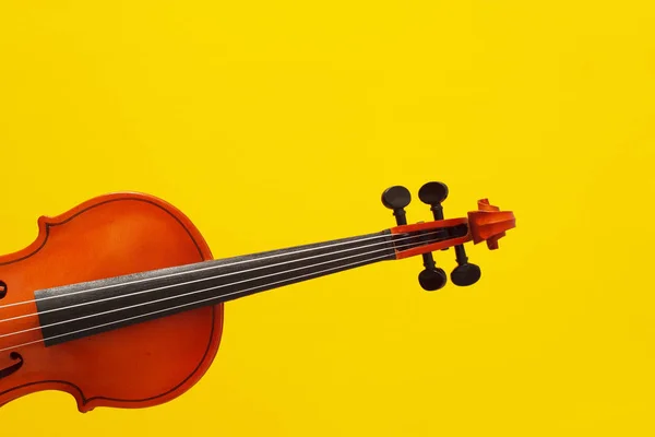 Affiche Concert Musique Classique Avec Violon Orange Sur Fond Jaune — Photo