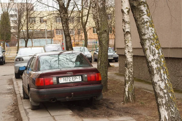 Minsk Bielorussia Marzo 2019 Violazione Del Parcheggio Passerelle Prati Marciapiedi — Foto Stock