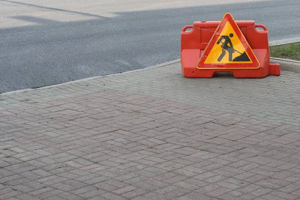Trabajo Carretera Bajo Señal Construcción Advertencia Tráfico Con Colores Amarillo — Foto de Stock