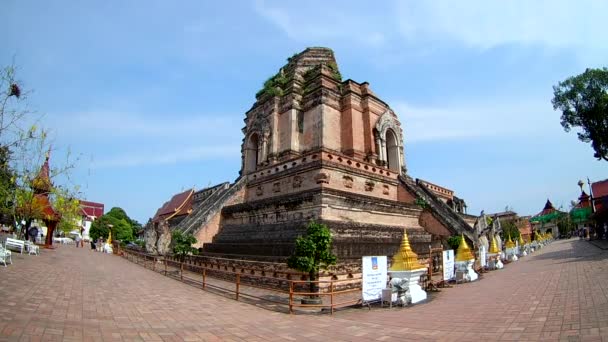 Wat Chedi Luang Ναός Στο Chiang Mai Ταϊλάνδη Ευρυγώνιο Φακό — Αρχείο Βίντεο