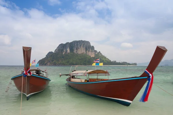 Hagyományos Thai Longtail Hajóval Poda Sziget Thaiföld — Stock Fotó