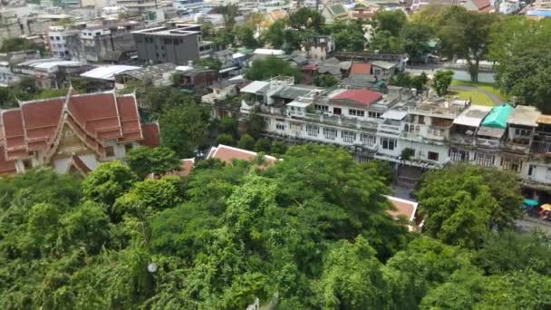 バンコクで黄金山寺院からバンコク市街の風景 — ストック動画