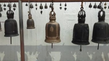 Tapınağın altın dağ Tapınak, Bangkok, Tayland, Thailand, çan asılı.