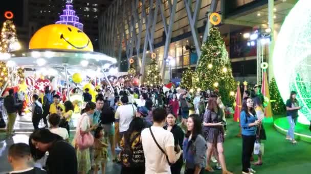 งเทพฯ ประเทศไทย 2018 ไฟคร มาสและเคร องประด บในเวลากลางค — วีดีโอสต็อก