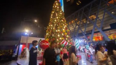 Bangkok Tayland: Aralık 4.2018: Noel ışıkları ve gece süslemeleri .