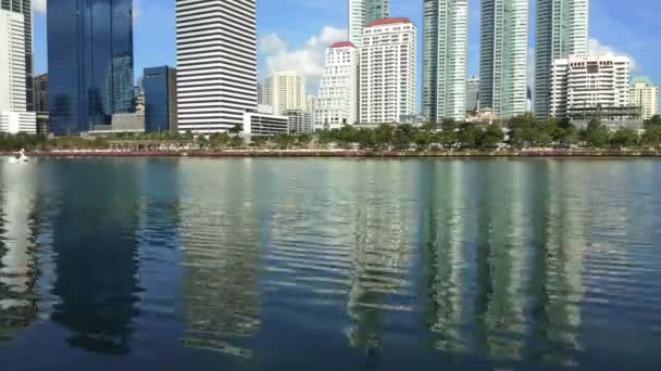 Time Lapse Del Benjakiti Park Nel Quartiere Degli Affari Bangkok — Video Stock