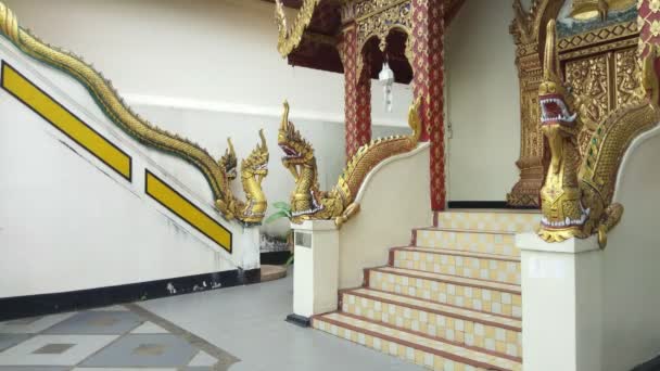 Entrée Des Escaliers Dragon Dans Temple Thaï Chiang Mai Thaïlande — Video