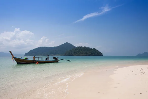 Hermoso Mar Cielo Azul Mar Andamán Tailandia — Foto de Stock