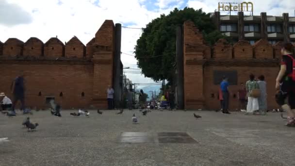 Chiang Mai Thajsko Prosinec 2018 Turistika Cestování Kolem Brány Thapae — Stock video