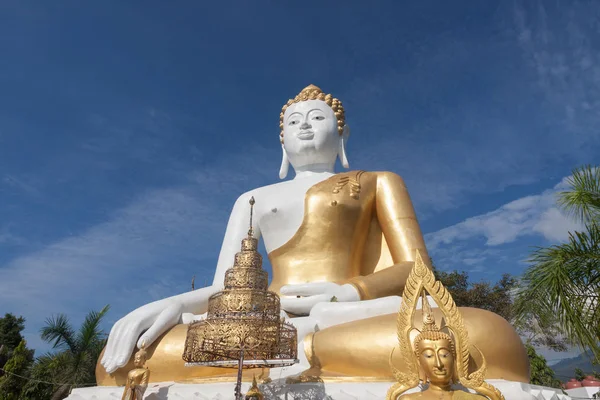 泰国清迈的佛像 — 图库照片