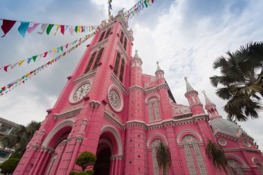 Tan Dinh Kilisesi-Ho Chi Minh kentinde pembe Katolik Kilisesi, 