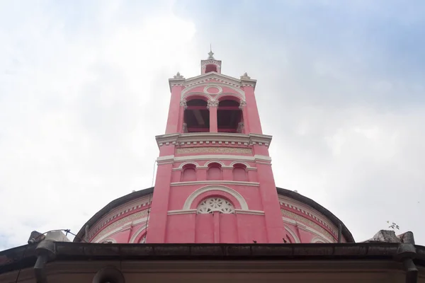 Iglesia Tan Dinh - la Iglesia Católica Rosa en Ciudad Ho Chi Minh , —  Fotos de Stock