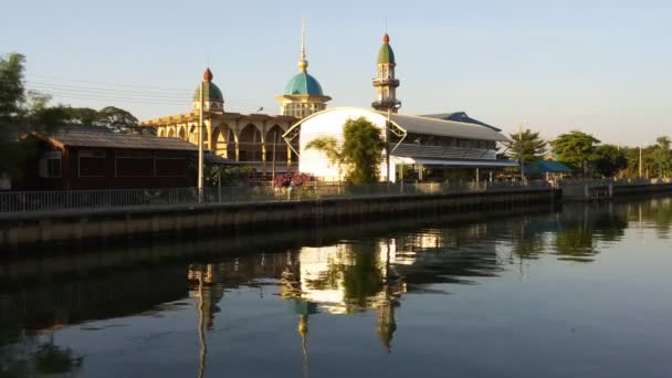 Mosquée Darul Muttakin Bangkok Thaïlande — Video