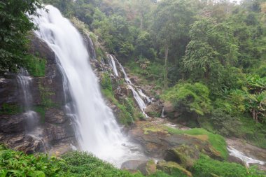 Wachirathan Şelalesi, Chiang Mai 'de popüler bir yerde, Thailan