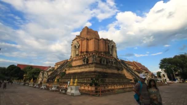 Храм Ват Чеди Луанг Чиангмае Таиланд — стоковое видео