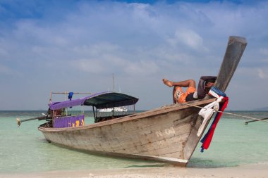 Geleneksel Tay longtail tekne Poda Island, Tayland