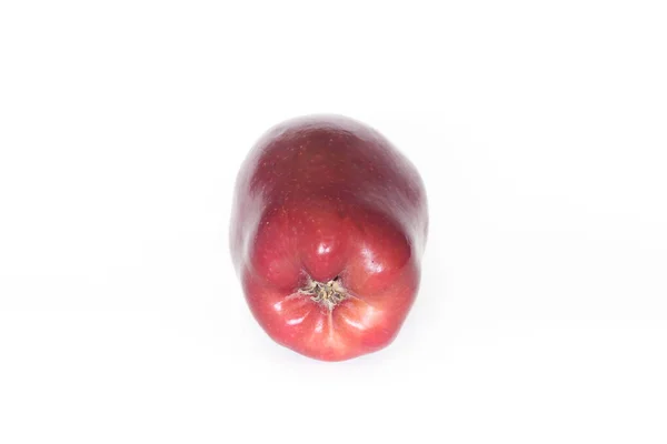 Pomme rouge isolée sur fond blanc. — Photo