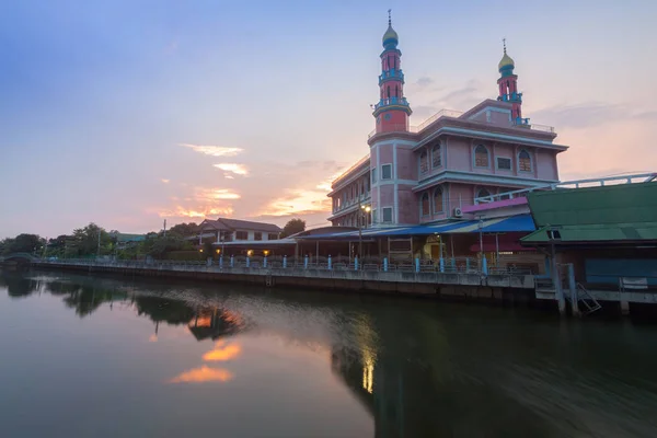 Yam I ya tun Muslimin (Surao Daeng) moskee in Bangkok, Thailan — Stockfoto