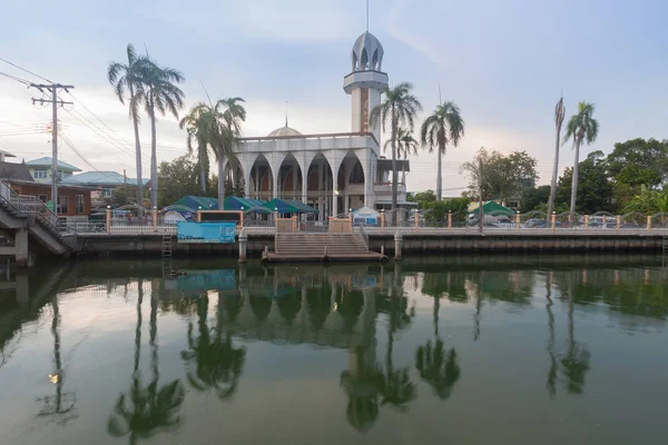 Bangkok Bir Ia Ti Som Camii , Tayland