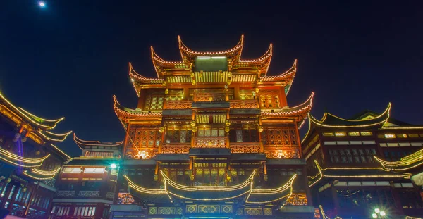 Staré město Yuyuan okres v noci, Šanghaj Čína — Stock fotografie