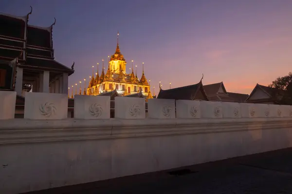 Stadtbild Wat Ratchanatdaram Tempel Die Schöne Goldene Burg Oder Pagode — Stockfoto