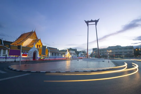 Gigantyczne Światło Huśtawki Ruchu Twilight Time Bangkoku Tajlandia — Zdjęcie stockowe