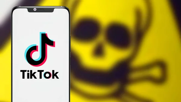 Teléfono Inteligente Con Logotipo Tik Tok Que Una Red Social — Foto de Stock