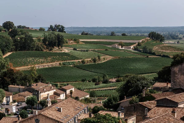 Panorama Pequena Cidade Antiga Com Plantações Vinho França Fotos De Bancos De Imagens Sem Royalties