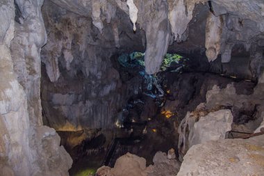 Temiz Su Mağarası Mulu Sarawak Malezya