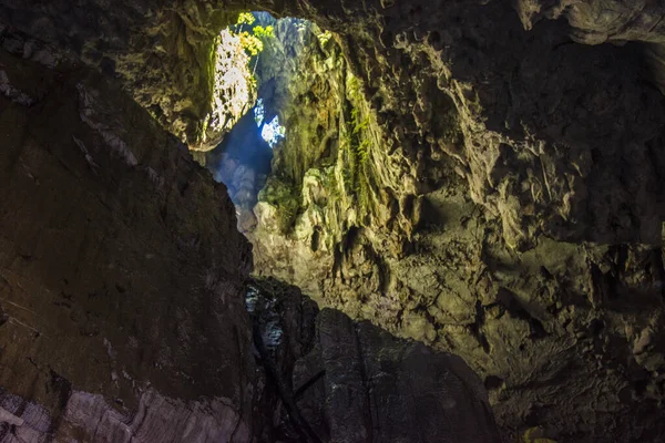 Чиста Водна Печера Мулу Саравак — стокове фото