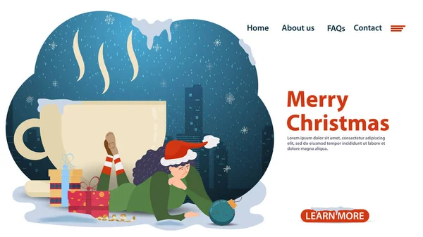 クリスマスと新年のデザインのためのバナー モバイルアプリのウェブページ 自己の女の子は飲み物で大きなマグカップの横に横たわっています 贈り物の中で フラットベクトルイラスト — ストックベクタ