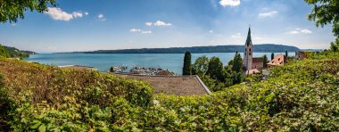Constance Gölü 'ndeki Sipplingen yakınlarında harika manzaralı ve gizemli vadilerle muhteşem bir yürüyüş.