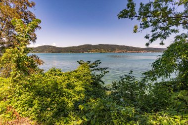 Muhteşem uzun mesafe yürüyüş parkurunda, Almanya, Constance Gölü 'ndeki Seegang