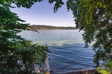 Muhteşem uzun mesafe yürüyüş parkurunda, Almanya, Constance Gölü 'ndeki Seegang