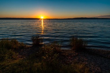 Muhteşem uzun mesafe yürüyüş parkurunda, Almanya, Constance Gölü 'ndeki Seegang