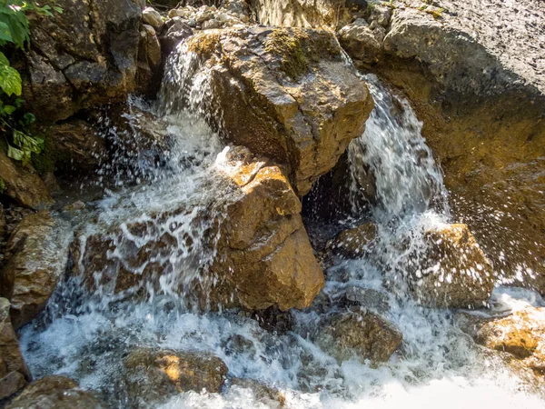 Maravilhosa Caminhada Redor Vilsalpsee Com Uma Cachoeira — Fotografia de Stock