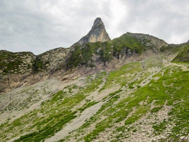 Nebelhorn 'dan Schneck, Hofats ve Oytal üzerinden Laufbacher Eck boyunca fantastik panoramik yürüyüş