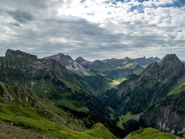 Φανταστική Πανοραμική Πεζοπορία Από Nebelhorn Κατά Μήκος Του Laufbacher Eck — Φωτογραφία Αρχείου