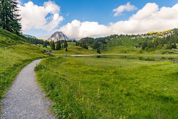 Fantástica Caminata Las Hermosas Montañas Lechquellen Warth Schrocken Bregenzerwald Vorarlberg — Foto de Stock